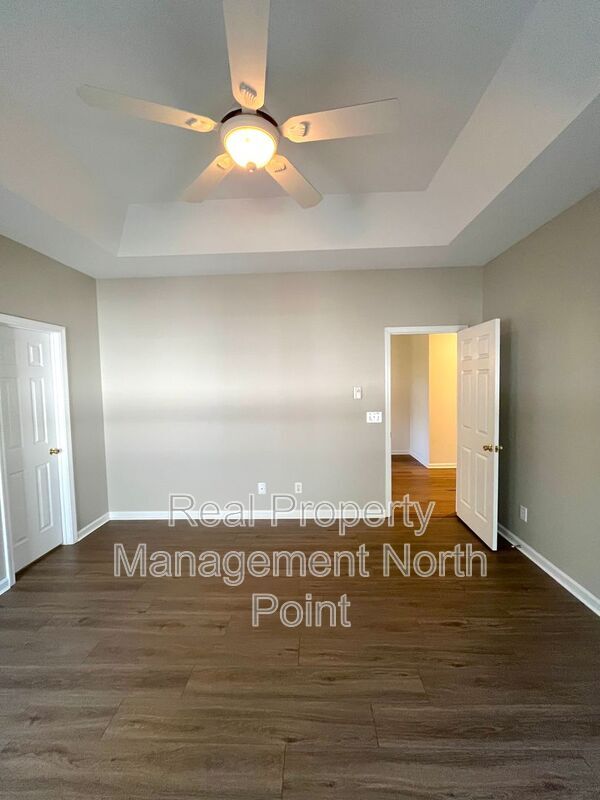 Building Photo - 155 Weatherstone Dr