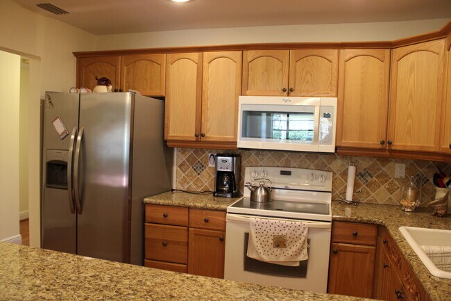 Building Photo - 38 Bethesda Park Cir