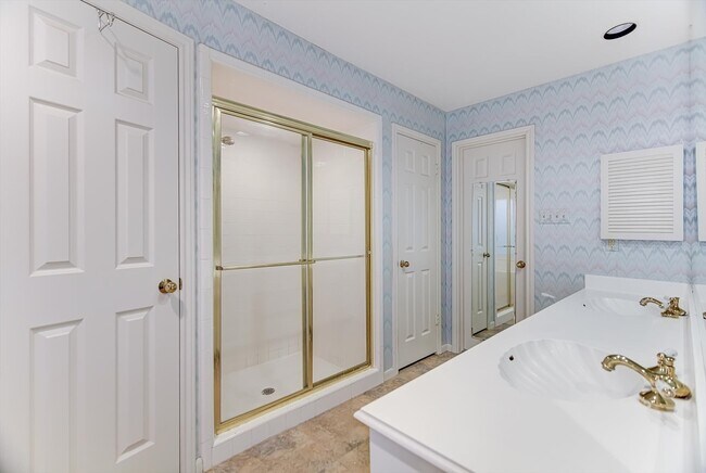 Building Photo - 3647 Marywood Dr