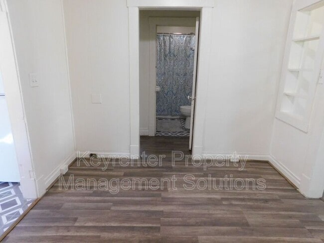 Building Photo - 202 Wilson Ave