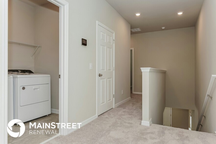 Building Photo - 518 Venetian Palms Blvd