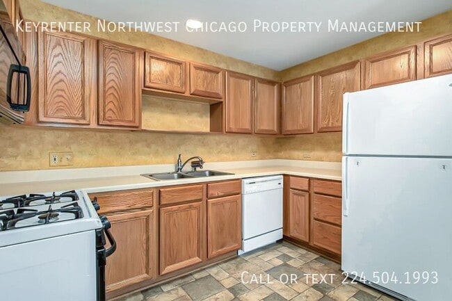 Building Photo - 490 Westwood Ct