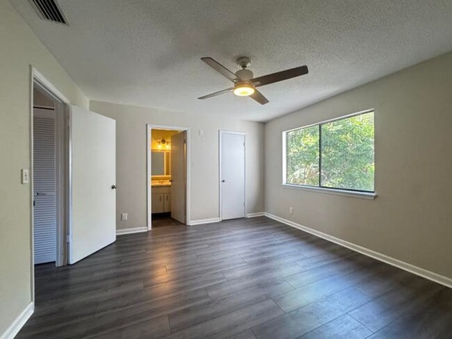 Building Photo - 29 Fair Oaks Cir