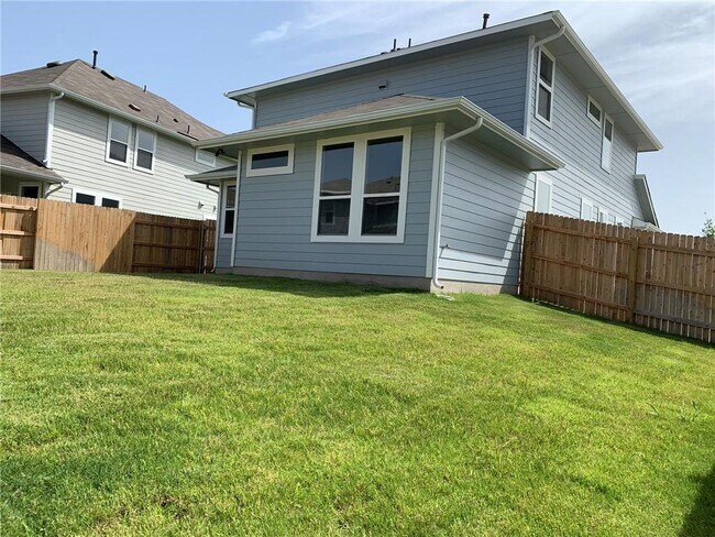 Building Photo - 109 White Dunes Dr