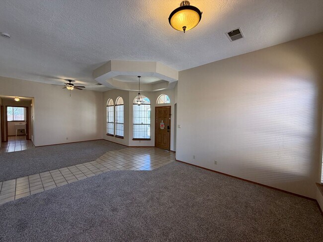 Building Photo - 7281 Spruce Mountain Loop NE