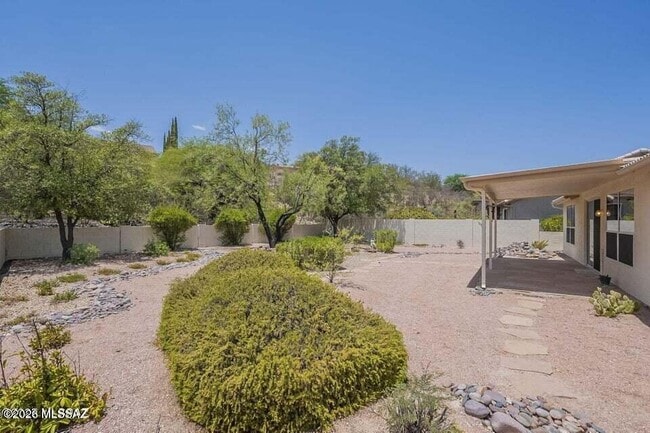 Building Photo - 37514 S Desert Star Ct