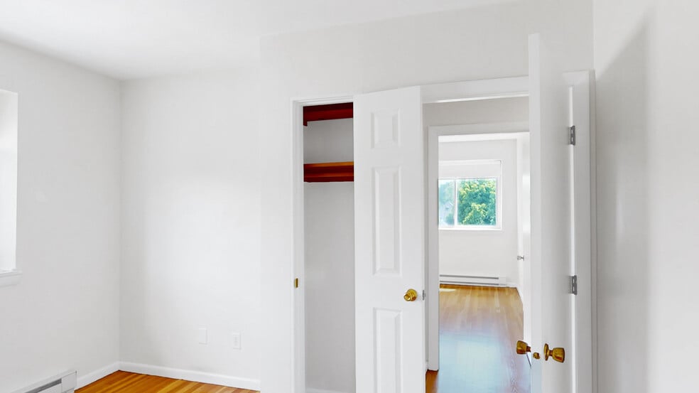 Building Photo - 525 Highland Ave