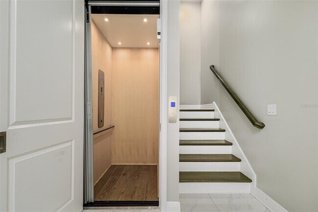 Building Photo - 3844 Seena Mnr Ct