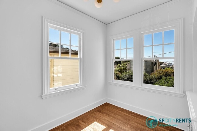 Building Photo - West Portal: Newly Remodeled Detached Sing...