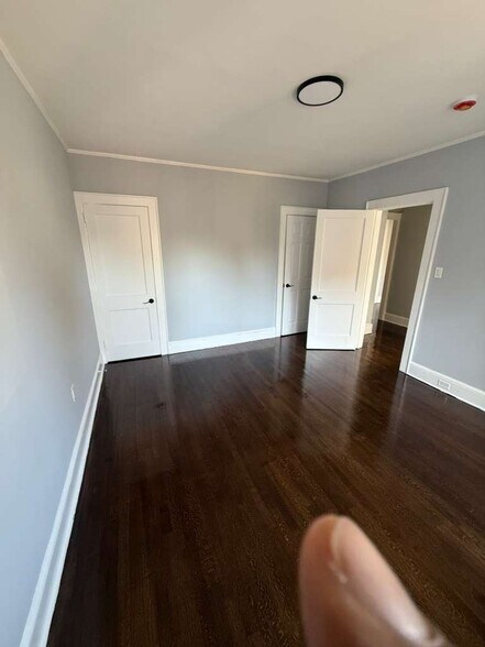 Building Photo - 216 Orange Ave