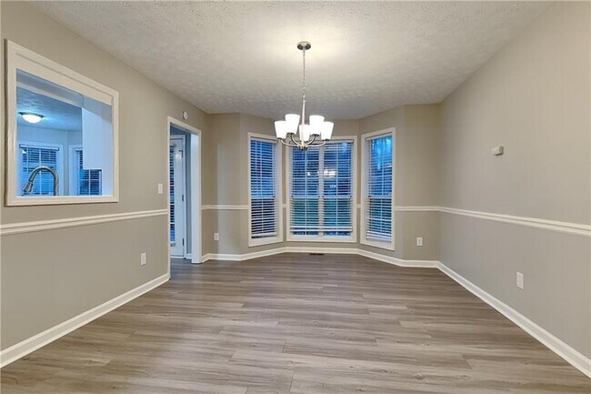 Building Photo - 1664 Summit Pl Way