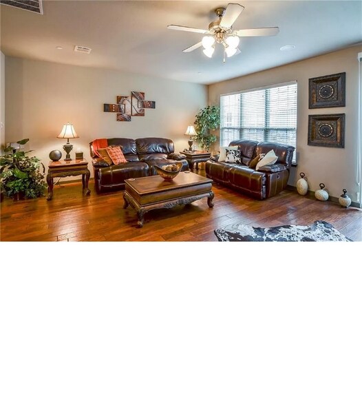 Building Photo - 3890 Everwood Lane