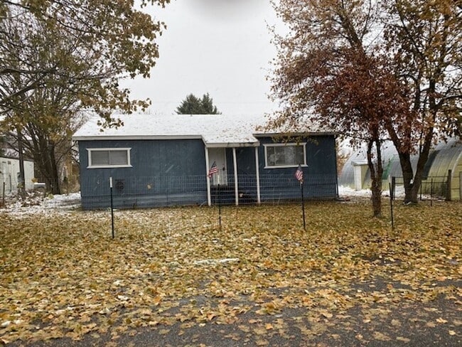 Building Photo - HOME ON HUDLOW (P#335)