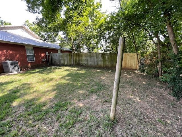 Building Photo - 1679 N Saddlehorn Ave
