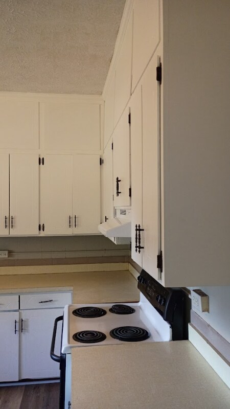 Building Photo - 2672 Cherry Ave