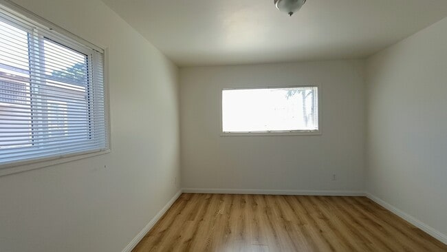 Building Photo - 5130 Savannah St