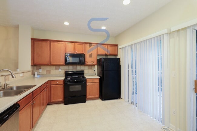 Building Photo - 790 Celeste Ln