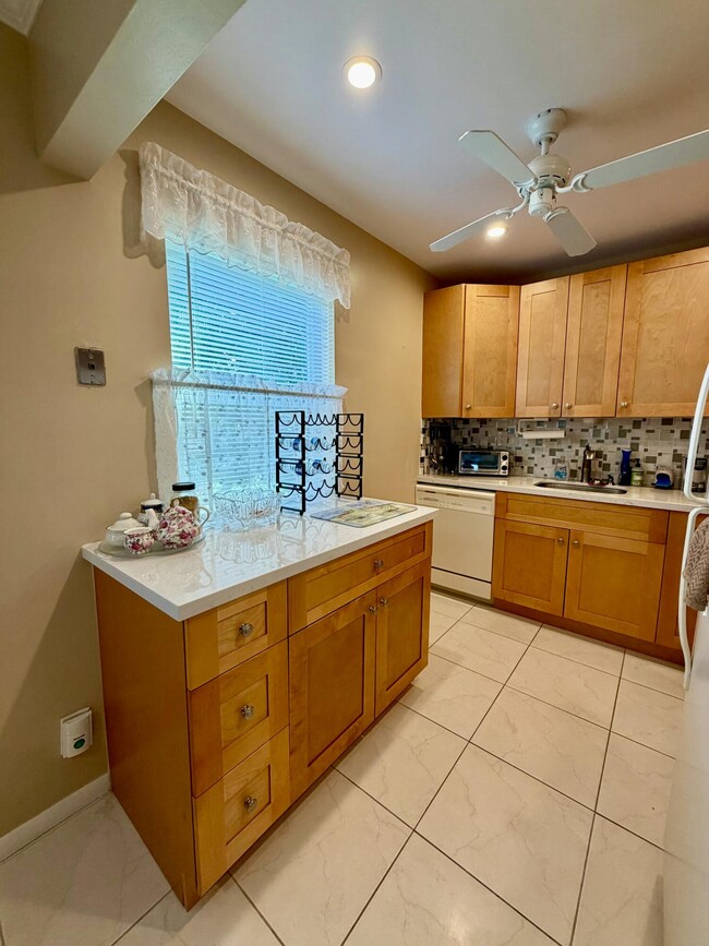 Building Photo - 368 Piedmont Trail