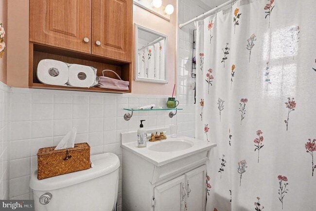 Building Photo - 1828 Olmstead Dr