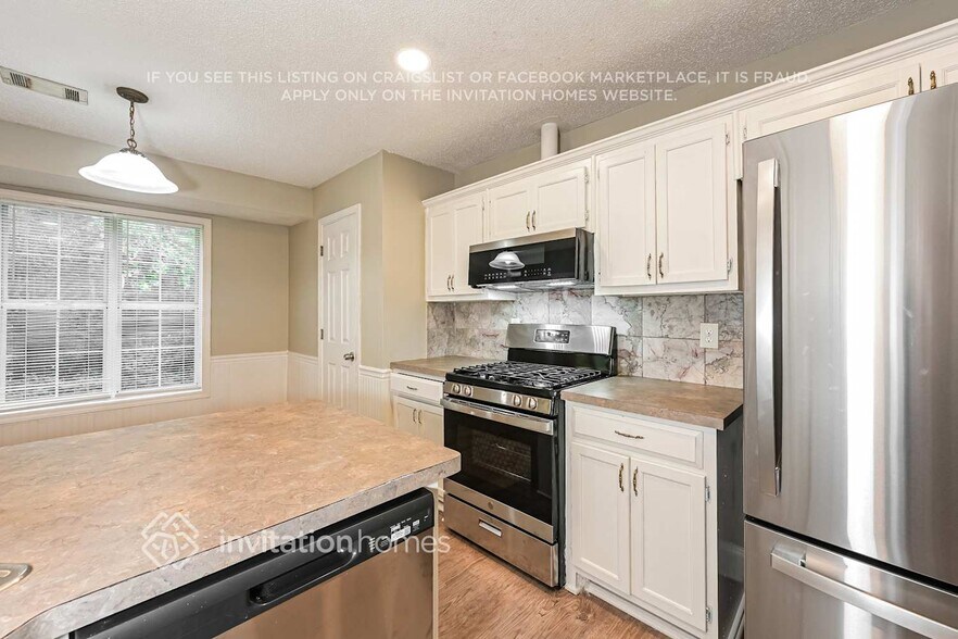 Building Photo - 2860 Brookton Ln SE