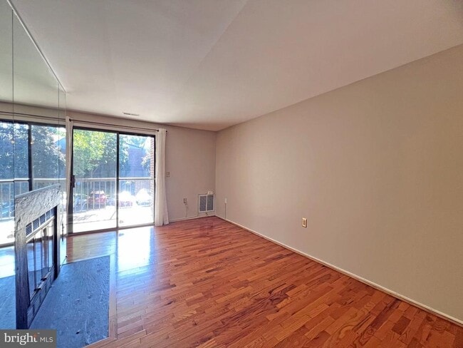 Building Photo - 18140 Chalet Dr