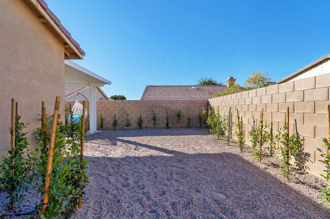 Building Photo - 83939 Carolina Ct
