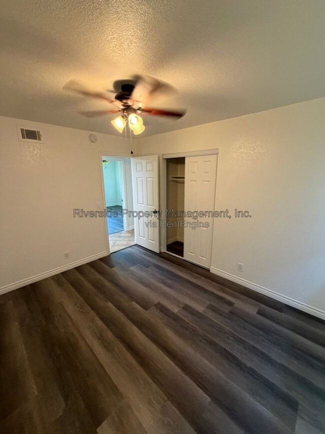 Building Photo - 4500 Sutton Pl