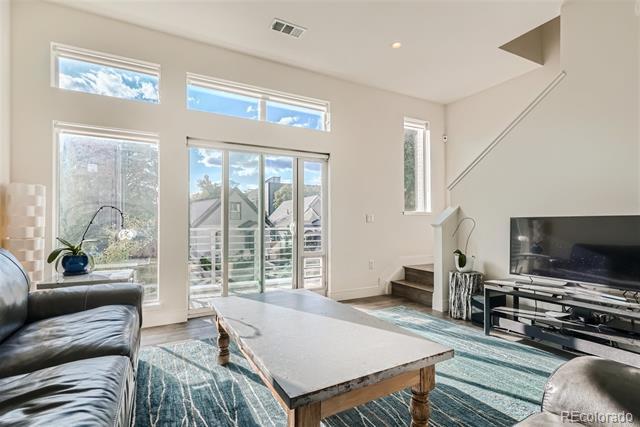 Building Photo - 2416 Eliot St