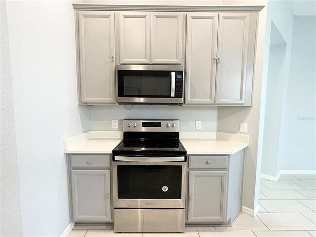 Building Photo - 15060 Willow Arbor Cir