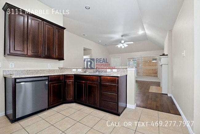 Building Photo - 3111 Marble Falls Dr
