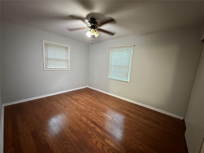 Building Photo - 789 Jordan Ln