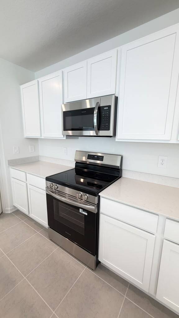 Building Photo - 3375 Alexander Dr