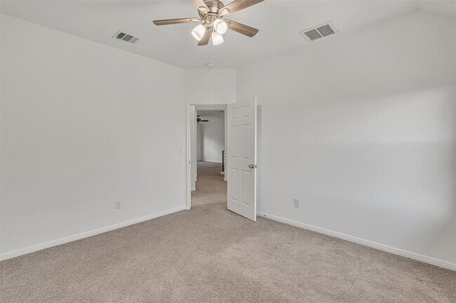 Building Photo - 620 Little Draw Ln