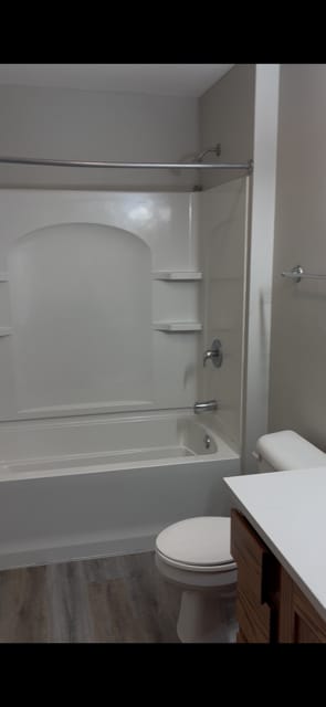 Bathroom - 815 Meadowview Ln