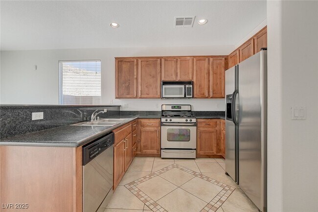 Building Photo - 11215 Dahlia Grove St