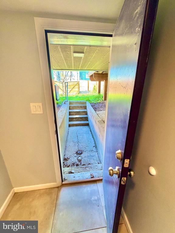 Building Photo - 4020 Grant St NE