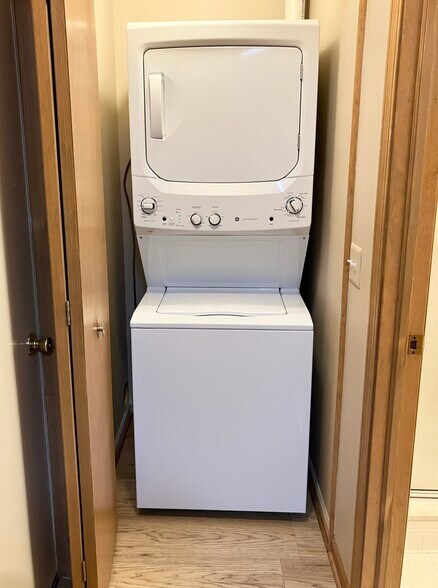 Building Photo - 26233 Annagrove Ln