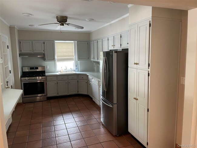 Building Photo - 56 Nassau Blvd