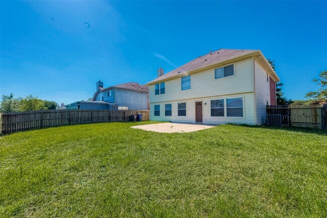Building Photo - 17523 Coventry Oaks Dr