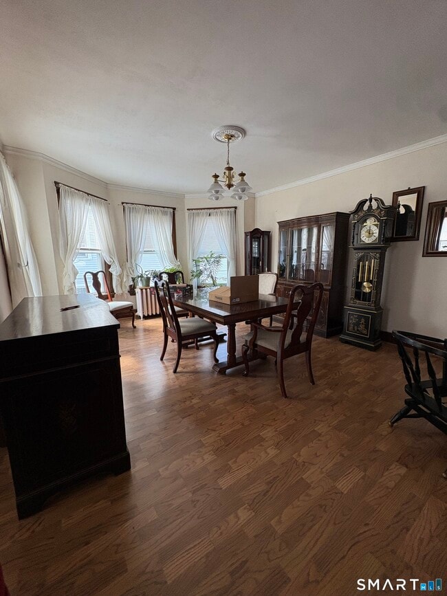 Building Photo - 211 S Whittlesey Ave