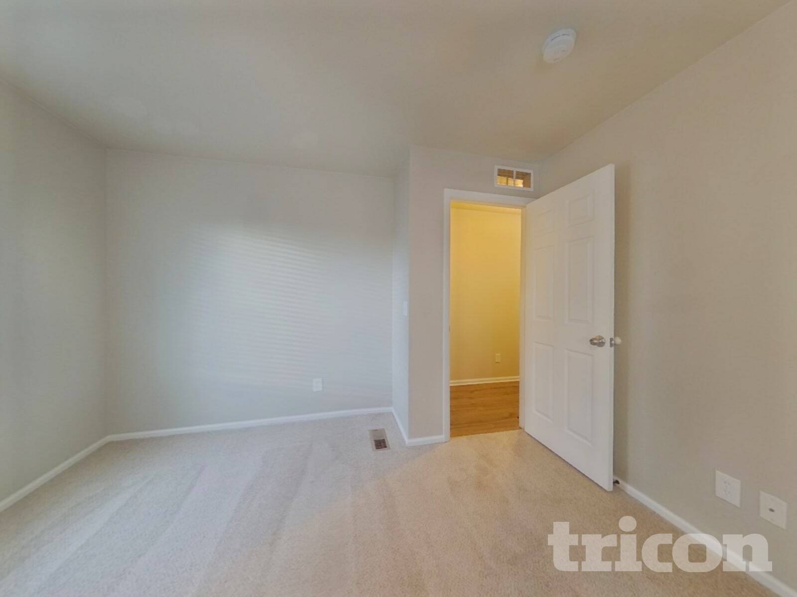 Building Photo - 1933 Prairie Hill Dr