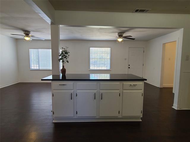 Building Photo - 2306 Healey Dr