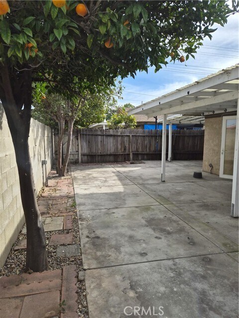 Building Photo - 2901 W Ball Rd