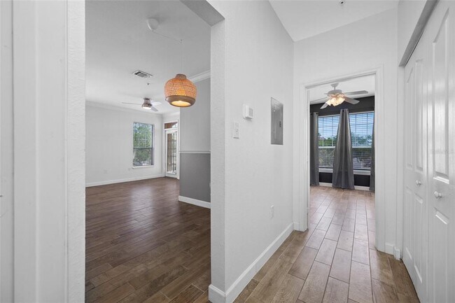 Building Photo - 5000 Culbreath Key Way