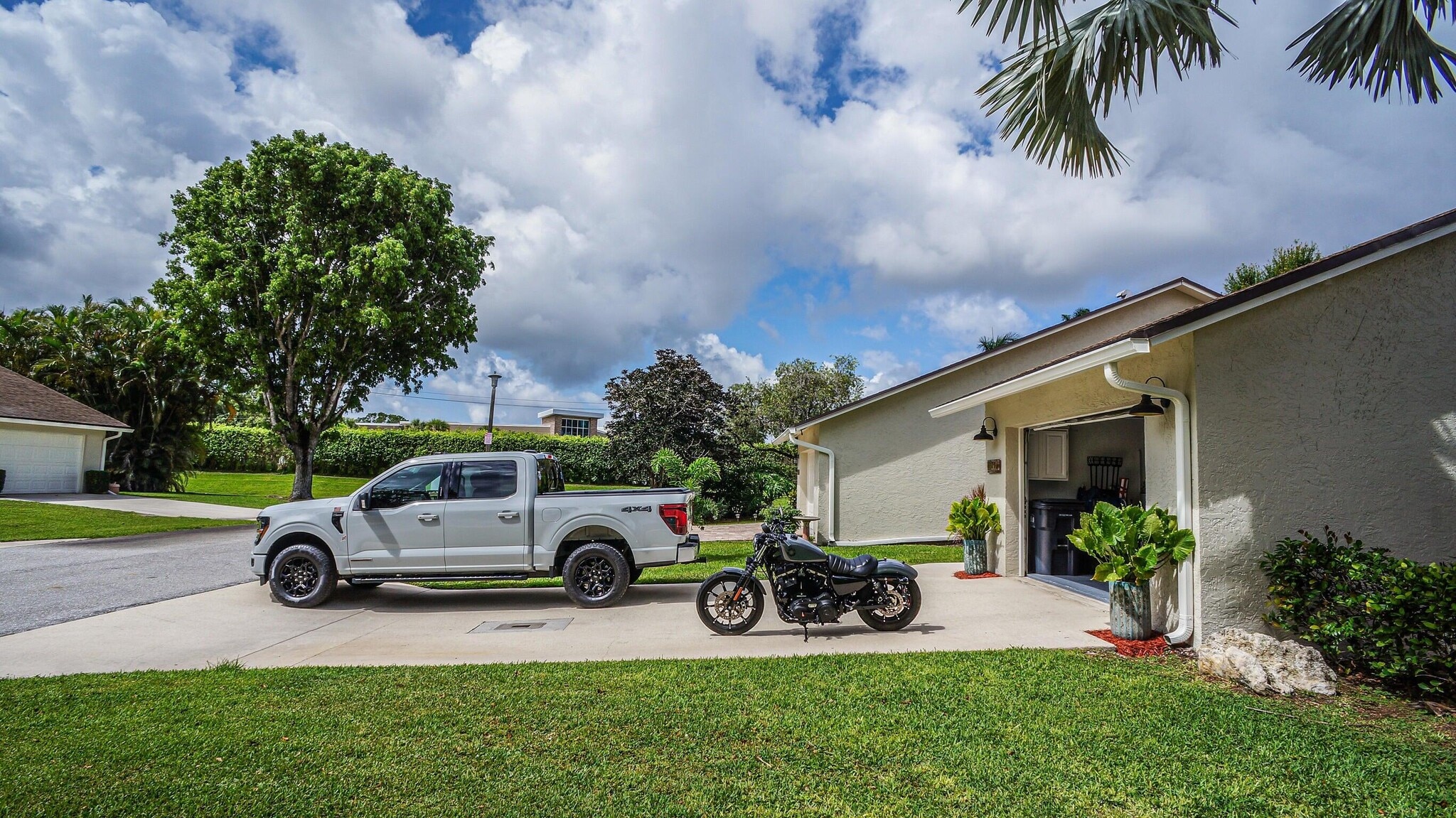Building Photo - 11894 Donlin Dr