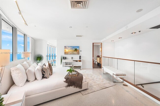 Building Photo - 101 20th St