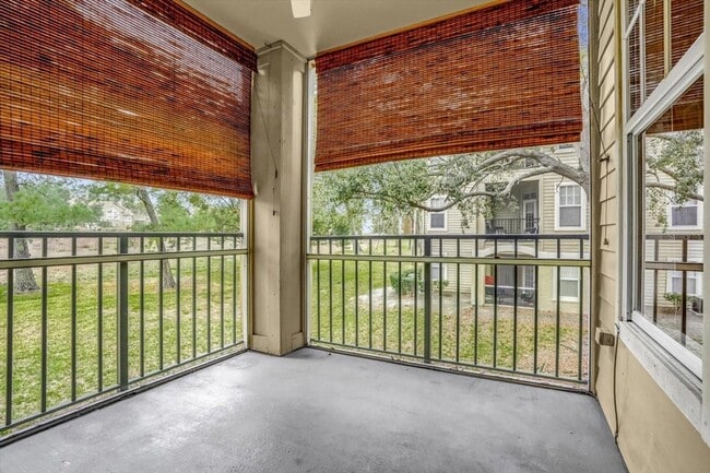 Building Photo - 404 Summit Ridge Pl