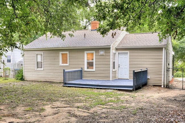 Building Photo - 531 Tubman St