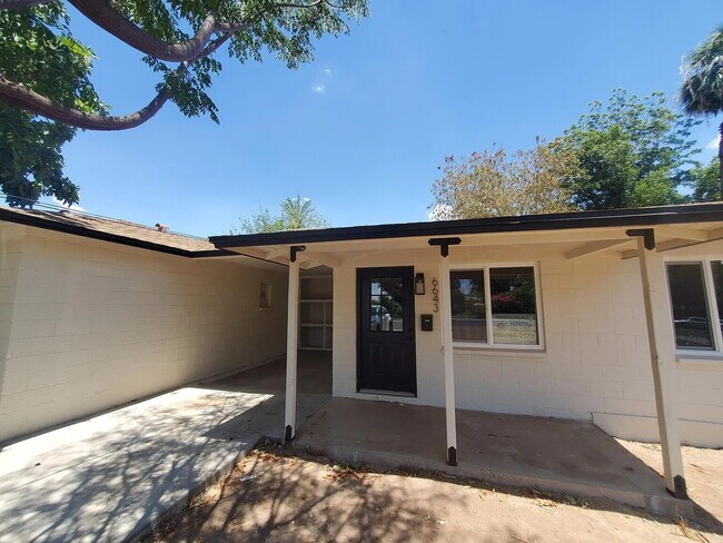 Building Photo - CHARMING 1-BEDROOM HOME NEAR DOWNTOWN GLENDALE