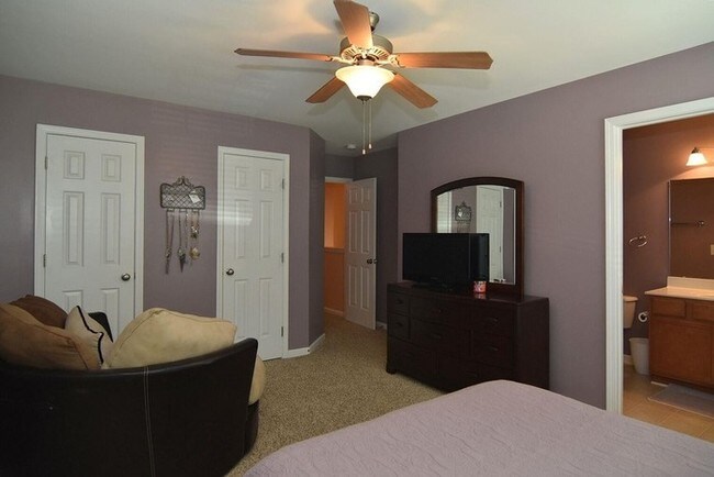 Building Photo - Millcreek Townhomes